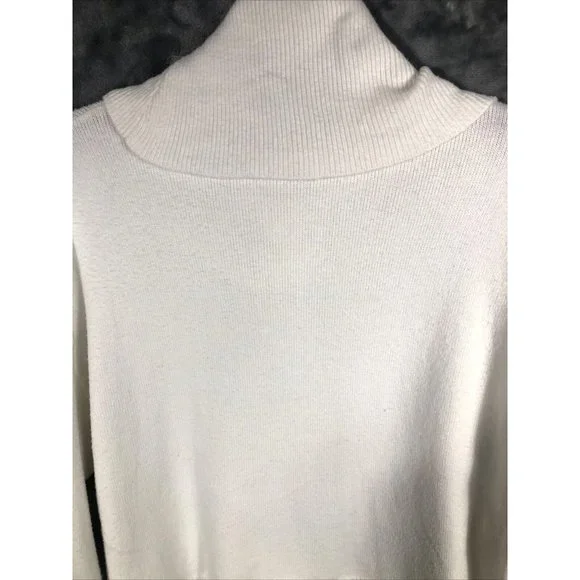 Warm And Cozy Lifestyle Sweater Woman's Adult Medium - Picture 9 of 15